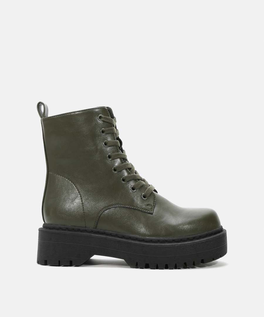 Botines militares plataforma image number null